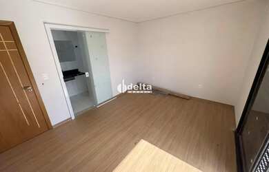 Imagem 8: Sobrado com 4 quartos sendo 3 suítes disponível para a venda no bairro...