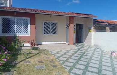 Imagem: A casa em condomínio possui 2 Dormitórios, 1 Banheiro, 2 Vagas