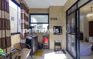 Imagem: O apartamento possui 3 Dormitórios, 2 Banheiros, 2 Vagas na