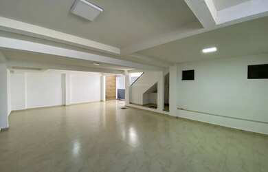 Imagem 5: SOBRADO COM SALA COMERCIAL À VENDA NO JARDIM FLAMINGOS EM ARAPONGAS