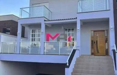 Imagem: A casa em condomínio possui 4 Dormitórios, 5 Banheiros, 5