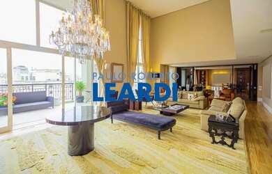 Imagem: O apartamento para alugar possui 5 Dormitórios, 5 Banheiros