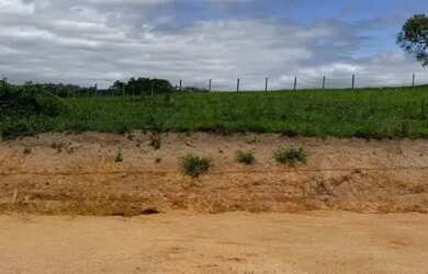 Imagem: O terreno possui 1000m² de Área e está localizado em Mairinque