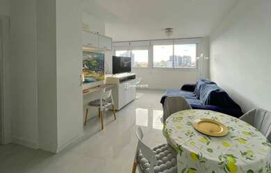 Imagem: O apartamento possui 1 Dormitório, 2 Banheiros, 1 Vaga na garagem