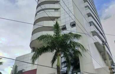 Imagem: O apartamento possui 1 Dormitório, 1 Banheiro, 1 Vaga na garagem