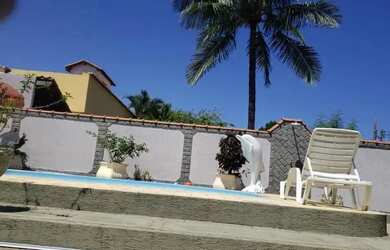 Imagem: A casa possui 5 Dormitórios, 4 Banheiros, 5 Vagas na garagem