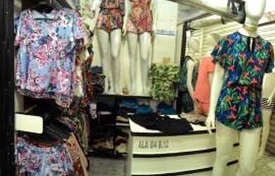 Imagem: Alugo banca na 44 galeria expansão da moda