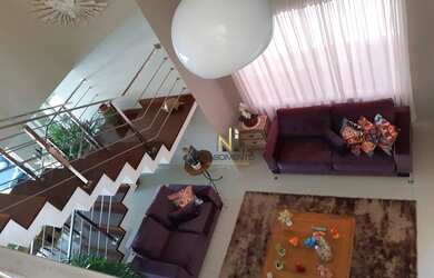 Imagem: A casa possui 3 Dormitórios, 4 Banheiros, 308m² de Área e