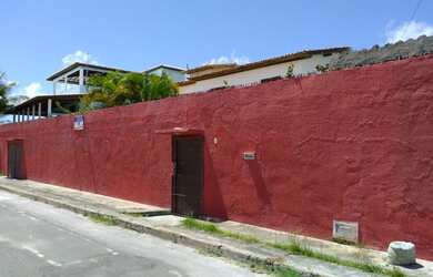 Imagem: Casa para venda possui 600 metros quadrados com 3 quartos em