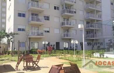 Imagem: O apartamento possui 1 Dormitório, 1 Banheiro, 1 Vaga na garagem