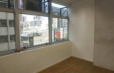 Imagem: O depósito possui 1 Vaga na garagem e 70m² de Área e está