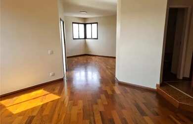 Imagem: O apartamento possui 4 Dormitórios, 3 Banheiros, 4 Vagas na