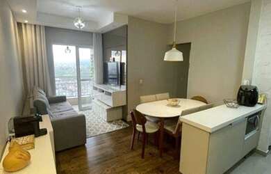 Imagem: O apartamento possui 2 Dormitórios, 1 Banheiro, 1 Vaga na garagem