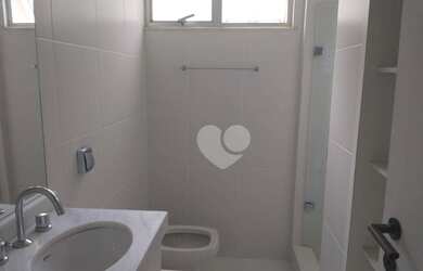 Imagem 8: Apartamento com 2 dormitórios à venda, 108 m² por R$ 1.385.000,00 - Lagoa - Rio de Janeiro