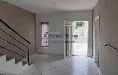 Imagem: A casa em condomínio possui 4 Dormitórios, 3 Banheiros, 2