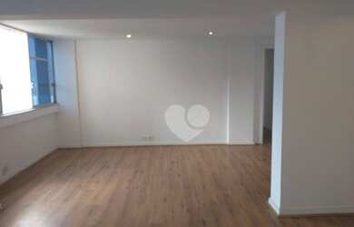 Imagem 3: Apartamento com 2 dormitórios à venda, 108 m² por R$ 1.385.000,00 - Lagoa - Rio de Janeiro