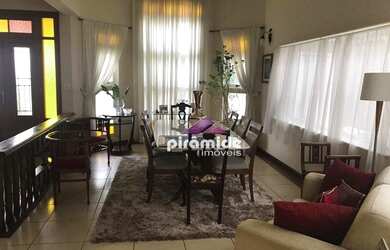 Imagem: A casa em condomínio possui 3 Dormitórios, 5 Banheiros, 4