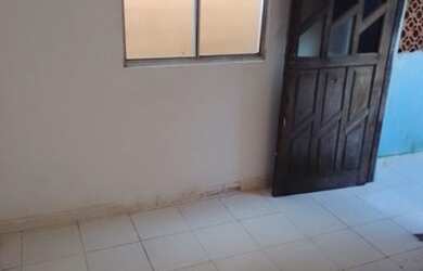 Imagem 4: Oportunidade Única Apt 1/4 Sala, cozinha Americana (Perto da Praia ) Negociável