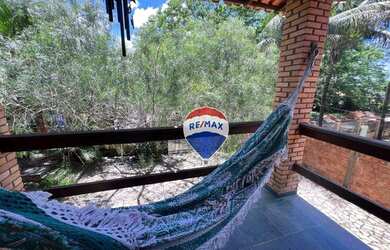 Imagem: A casa em condomínio possui 4 Dormitórios, 3 Banheiros, 5