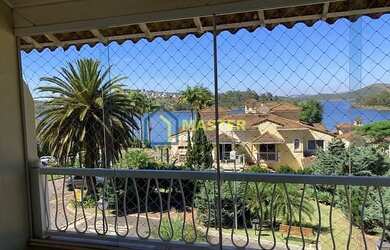 Imagem: A casa possui 4 Dormitórios, 4 Banheiros, 2 Vagas na garagem