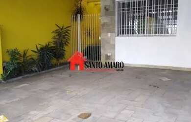 Imagem: A casa possui 3 Dormitórios, 4 Banheiros, 2 Vagas na garagem