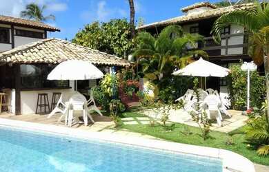 Imagem: A casa possui 5 Dormitórios, 5 Banheiros, 4 Vagas na garagem