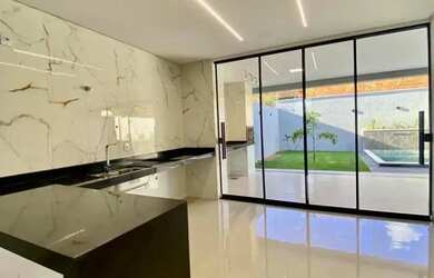 Imagem 12: Sobrado para venda com 217 metros quadrados com 4 quartos