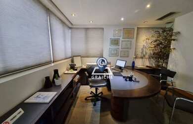 Imagem: O depósito possui 2 Vagas na garagem e 90m² de Área e está