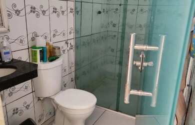 Imagem 9: Vendo Casa Paar Próximo Canteiro Central