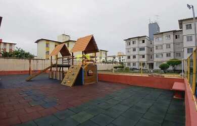 Imagem: O apartamento possui 3 Dormitórios, 1 Banheiro, 1 Vaga na garagem