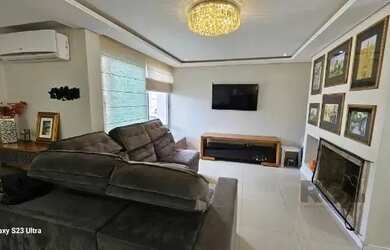 Imagem 5: Casa em Porto Alegre, no bairro Hípica, com 3 dormitório s , e 3 banheiros,...