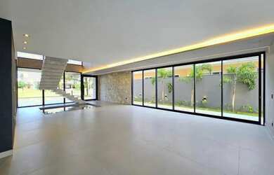 Imagem 2: Casa com 5 suítes e piscina no condominio Alphaville Natal