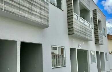 Imagem: A casa possui 2 Dormitórios, 1 Banheiro, 1 Vaga na garagem