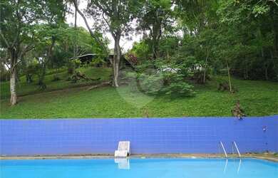 Imagem: A casa em condomínio possui 2 Dormitórios, 3 Banheiros, 5