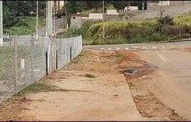 Imagem: O terreno possui 5051m² de Área e está localizado em Mansões