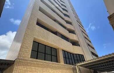 Imagem: O apartamento possui 2 Dormitórios, 2 Banheiros, 2 Vagas na