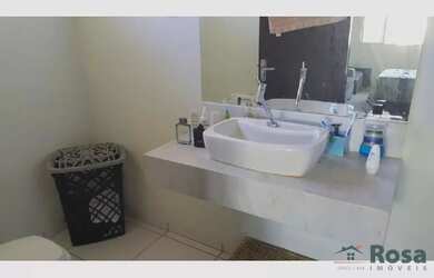 Imagem: A casa possui 3 Dormitórios, 1 Banheiro, 3 Vagas na garagem