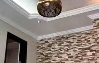 Imagem: A casa possui 4 Dormitórios, 3 Banheiros, 1 Vaga na garagem