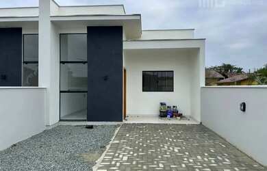 Imagem: A casa possui 3 Dormitórios, 1 Banheiro, 67m² de Área e