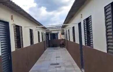 Imagem: A kitnet possui 1 Dormitório e 1 Banheiro e está localizado