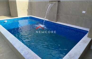 Imagem: A casa possui 3 Dormitórios, 3 Banheiros, 2 Vagas na garagem