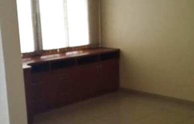 Imagem: A casa possui 3 Dormitórios, 5 Banheiros, 2 Vagas na garagem