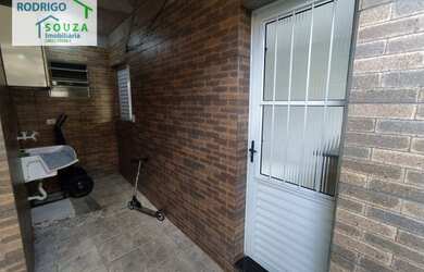 Imagem: A casa possui 1 Dormitório, 1 Banheiro e 40m² de Área e está