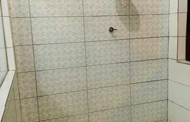 Imagem: A casa possui 3 Dormitórios, 2 Banheiros e está localizado