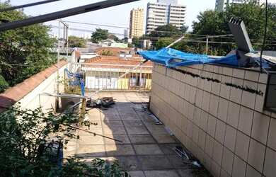 Imagem: A casa possui 2 Dormitórios, 3 Banheiros, 1 Vaga na garagem