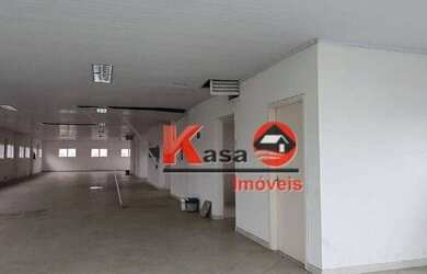 Imagem: O depósito possui 5 Vagas na garagem, 1.280m² de Área e