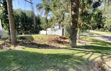 Imagem: O terreno possui 1.000m² de Área e está localizado em Loteamento