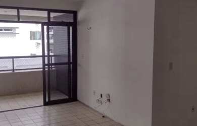 Imagem: O apartamento possui 2 Dormitórios, 1 Banheiro, 2 Vagas na