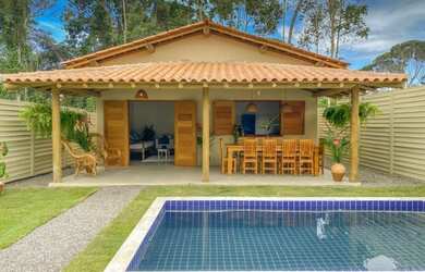 Imagem: A casa em condomínio possui 3 Dormitórios, 2 Banheiros, 2