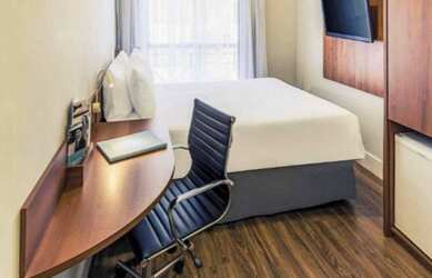 Imagem: O studio possui 1 Dormitório, 1 Banheiro, 1 Vaga na garagem